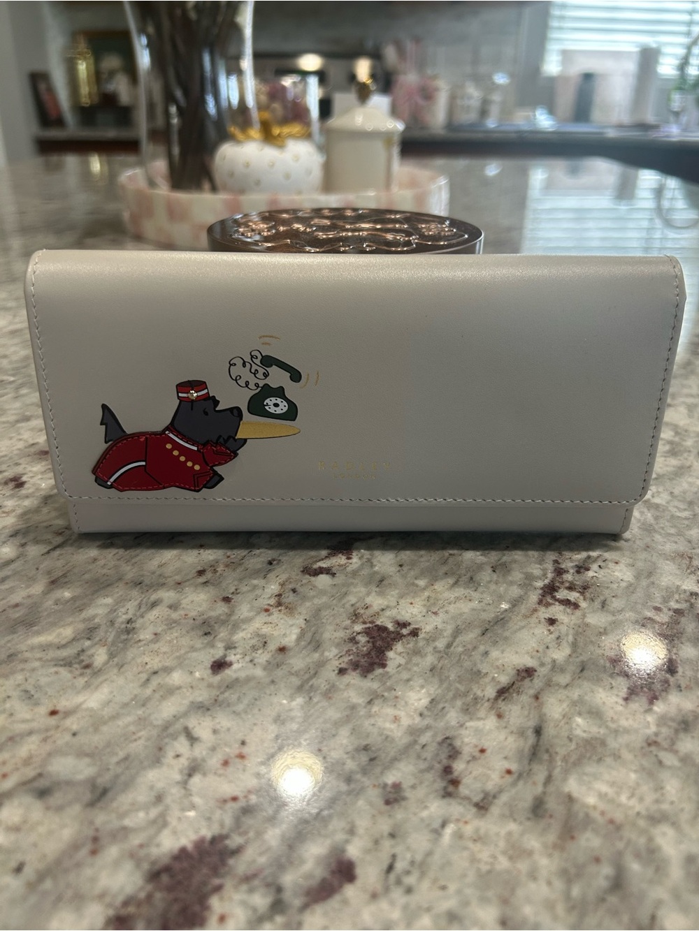 RADLEY LONDON Cream Leather Trifold Wallet - NWOT